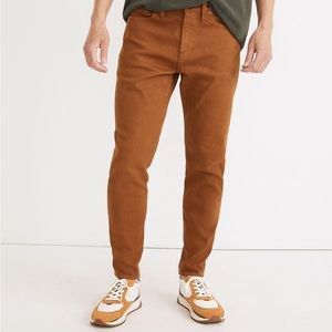 Madewell Garment-Dyed Relaxed Taper Jeans - 30x32